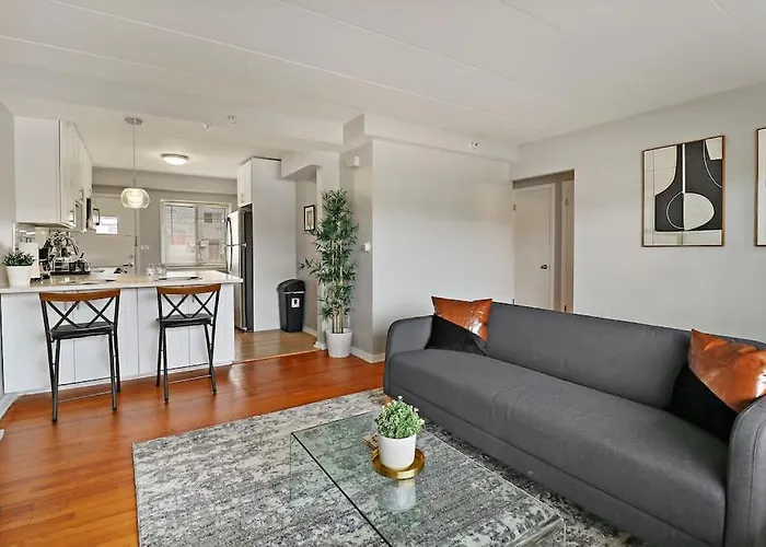 Апартаменты Calm & Cozy 1br In - Salem 5a *